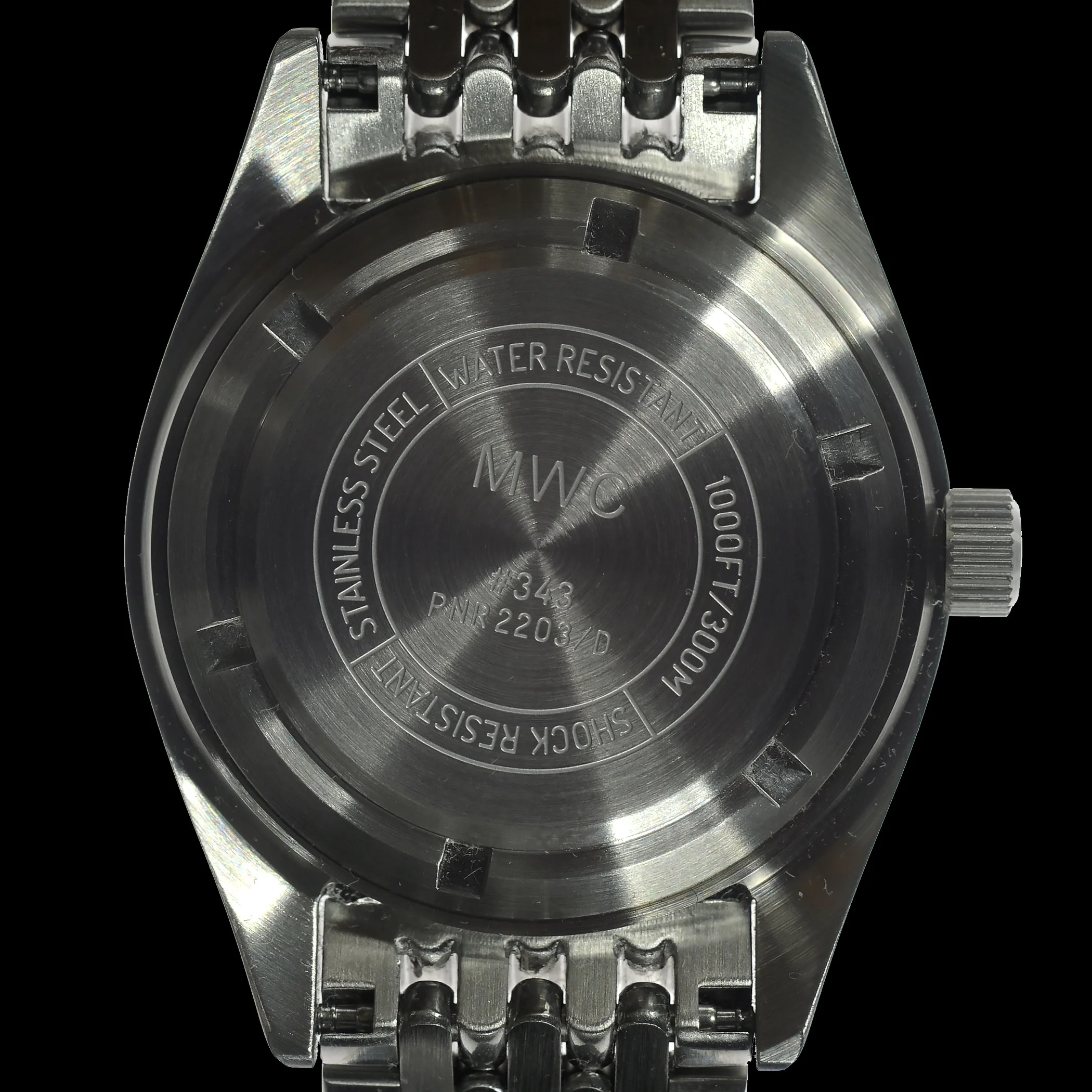 MWC Classic 1960s Pattern Dual Time Zone Divers Watch with Luminova Paint and a Hybrid Mechanical/Quartz Movement on Matching Bracelet - Image 4
