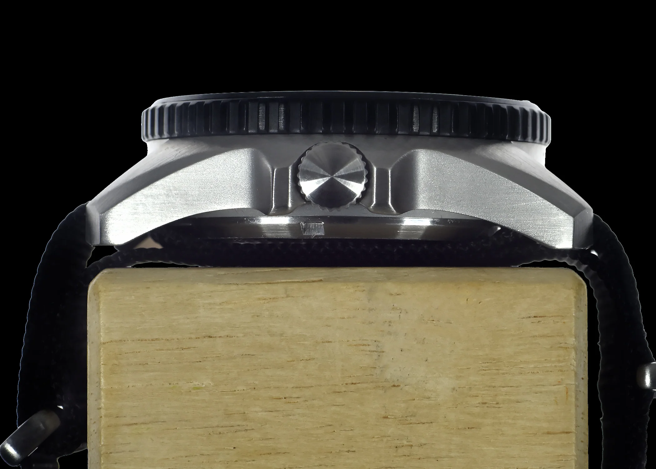 Military Divers Watch Stainless Steel (Automatic) 12 Hour Dial with Sapphire Crystal and Ceramic Bezel - Image 5
