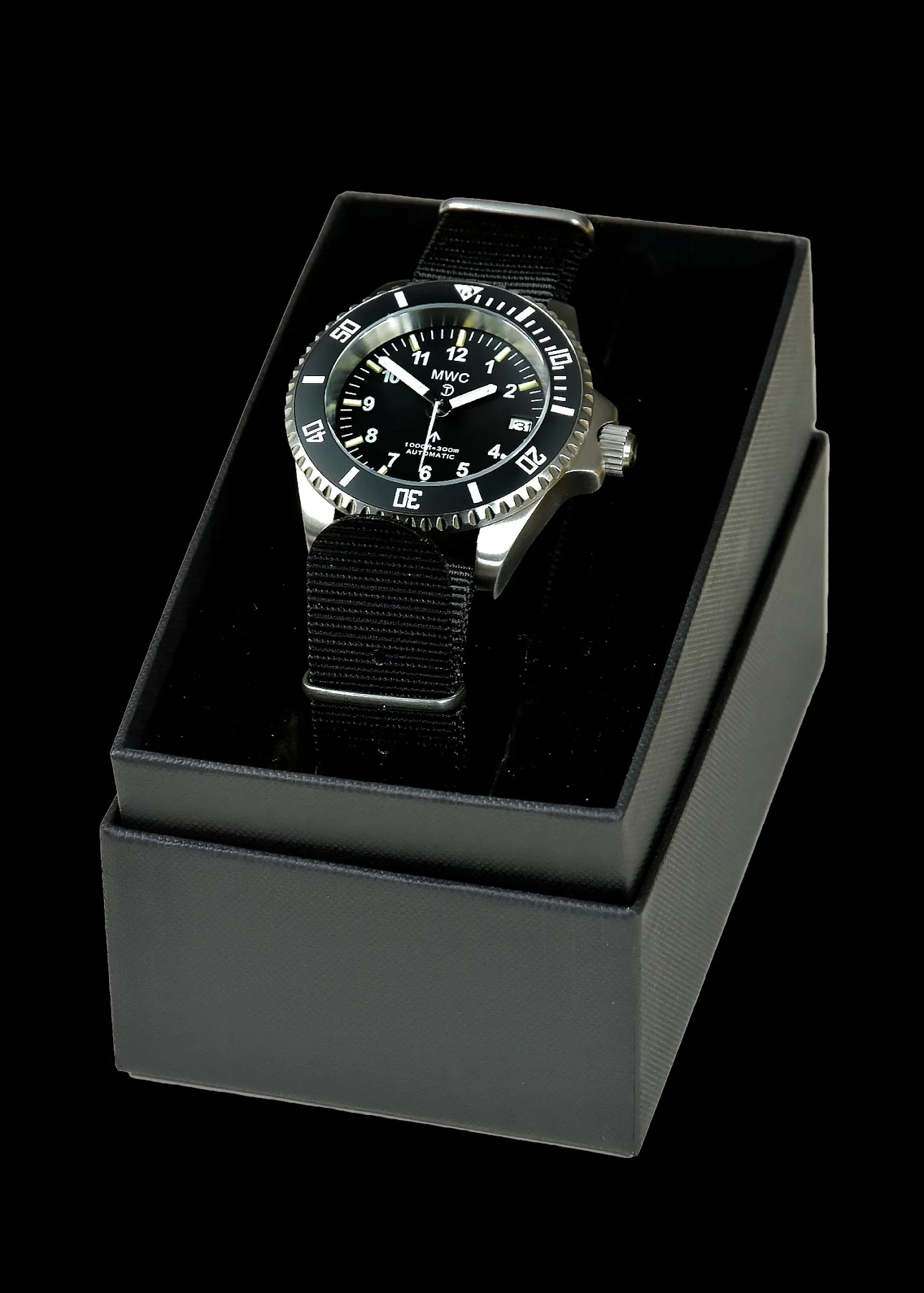 MWC 24 Jewel 300m Automatic Military Divers Watch with Tritium GTLS Tubes for Enhanced Nighttime Performance - Image 6