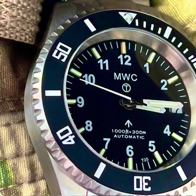 MWC 24 Jewel 300m Automatic Military Divers Watch with Tritium GTLS Tubes for Enhanced Nighttime Performance - Image 8