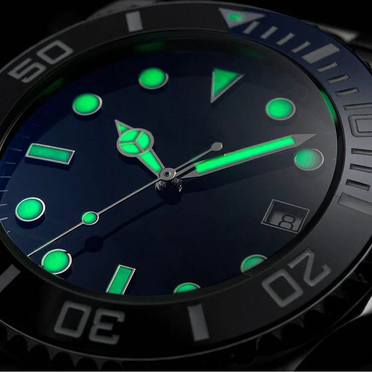 MWC 300m / 1000ft Stainless Steel Quartz Military Divers Watch with 10 Year Battery Life - Image 3