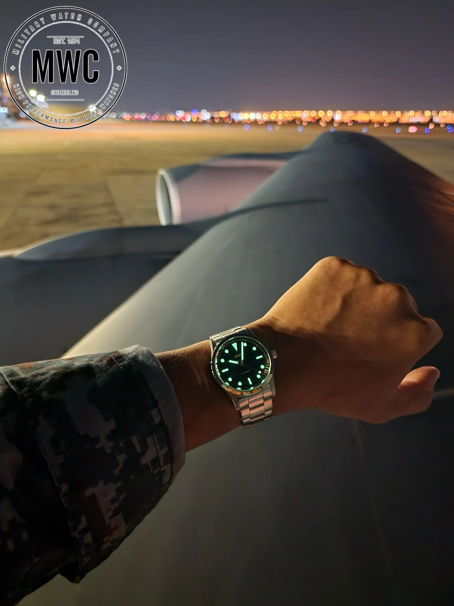 MWC Classic 1950s/1960s Pattern 25 Jewel Automatic "Adventurer" Watch with 200m Water Resistance and Retro Luminous Paint, Sapphire Crystal and 1960s Pattern Bracelet - Image 10