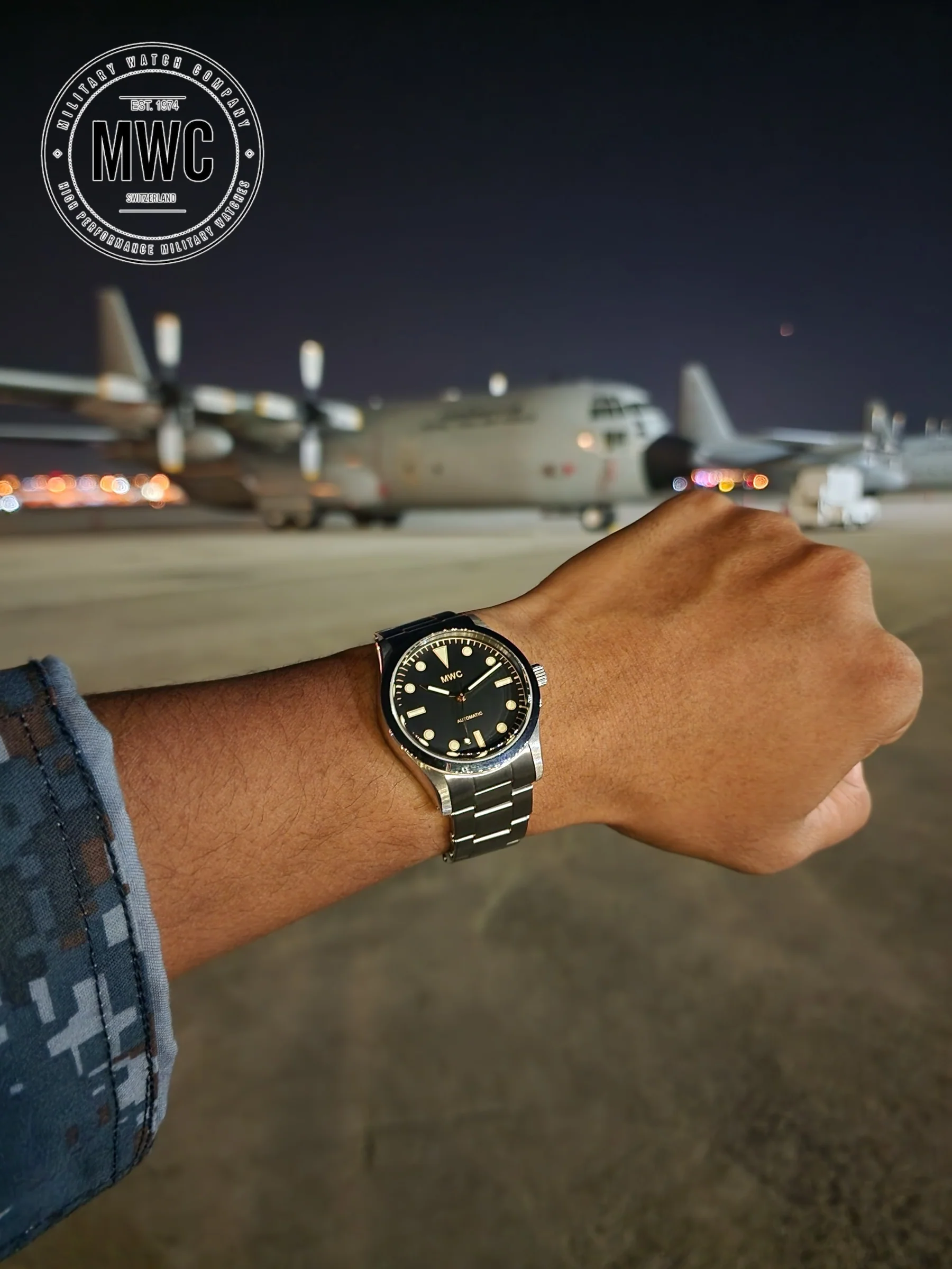MWC Classic 1950s/1960s Pattern 25 Jewel Automatic "Adventurer" Watch with 200m Water Resistance and Retro Luminous Paint, Sapphire Crystal and 1960s Pattern Bracelet - Image 9