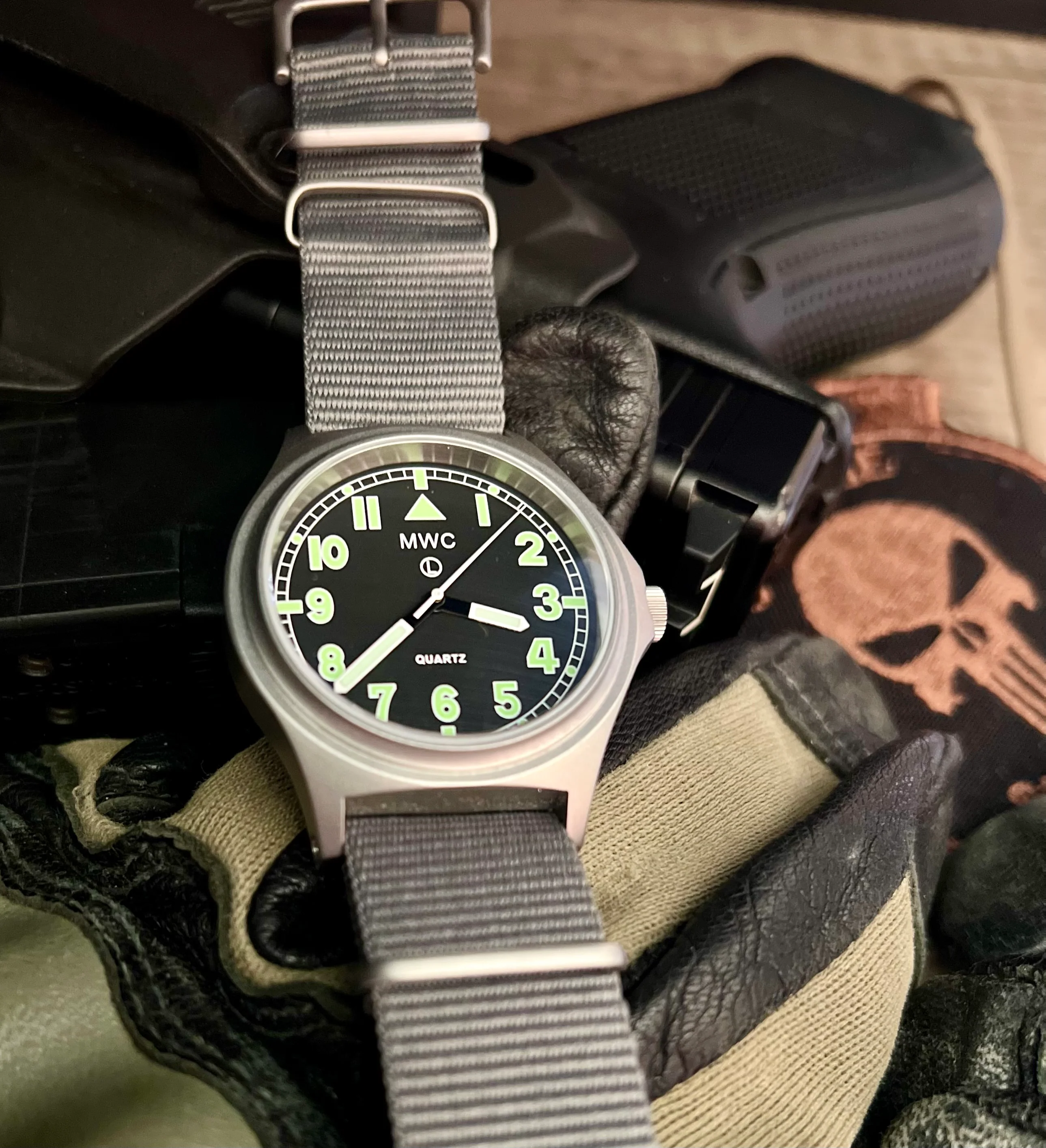 MWC G10 100m / 330ft Water resistant Search and Rescue (SAR) Stainless Steel Military Watch with Sapphire Crystal - NATO Stock Number: NSN 6645-99-472-3228 - Image 7