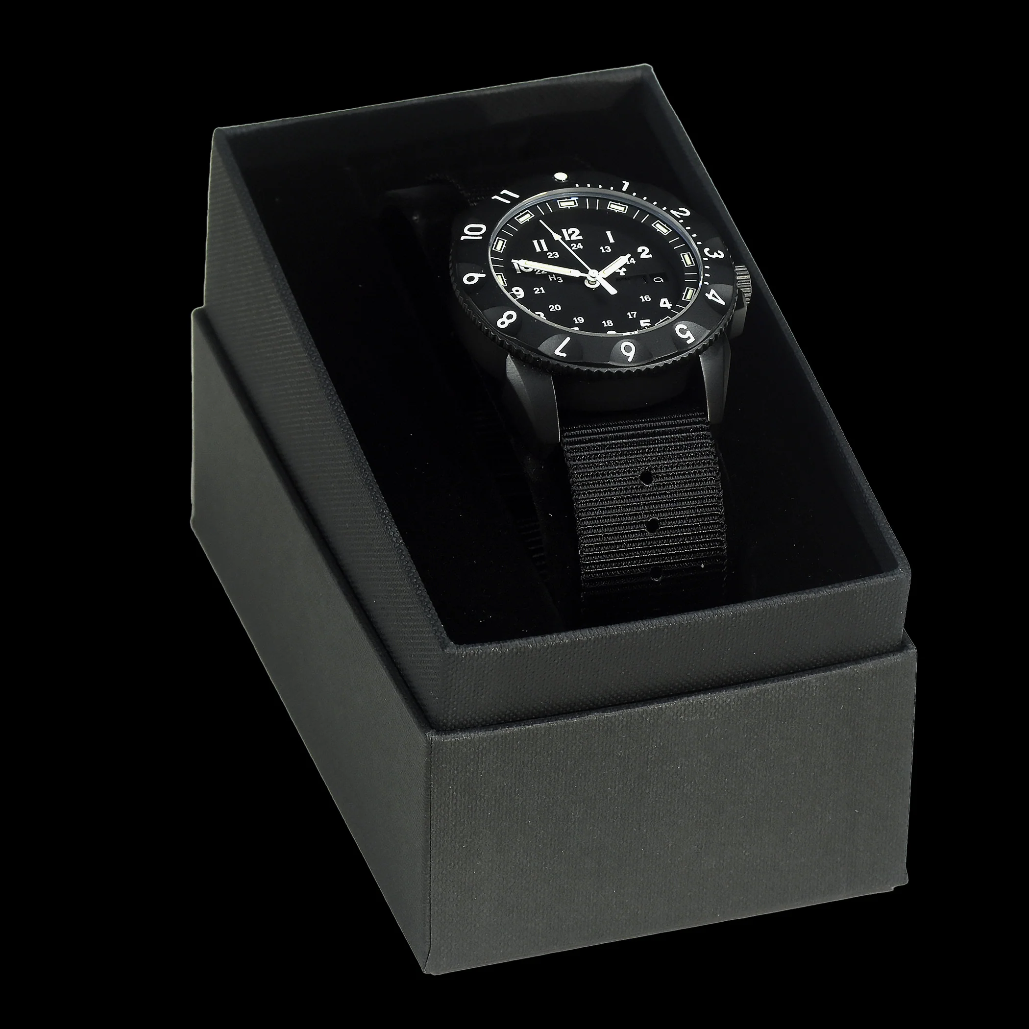 MWC P656 300m Water Resistant PVD Tactical Series Watch with GTLS Tritium, Sapphire Crystal and a 24 Jewel Automatic Movement - Image 7